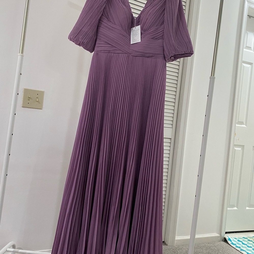 Elegant Purple Pleated Dress - Picture 8 of 8